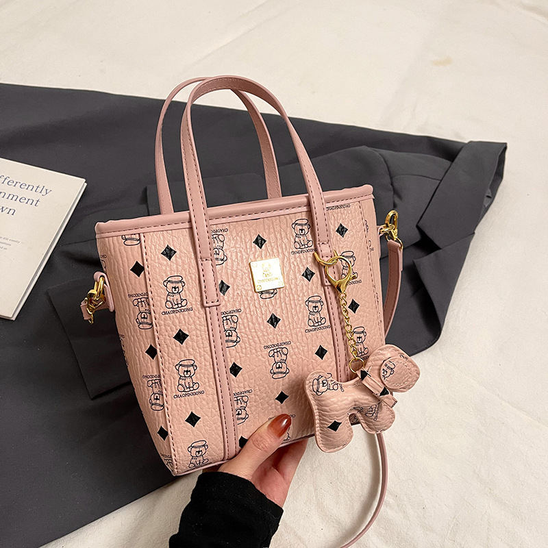 PU bucket cez rameno taška, mestská jednoduchosť, zips, polyesterová podšívka, vrecko na telefón, Zima 2024