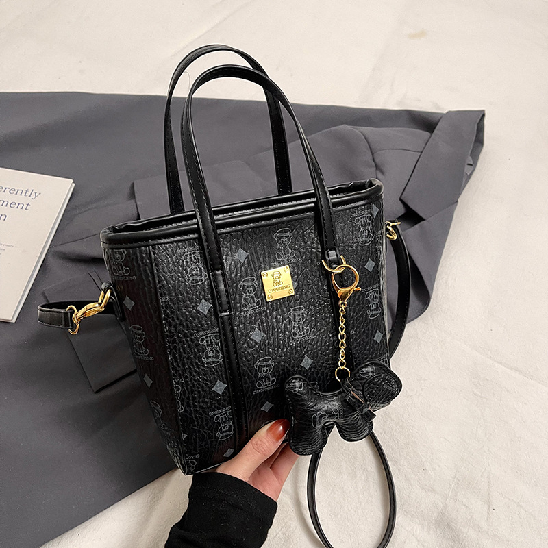 PU bucket cez rameno taška, mestská jednoduchosť, zips, polyesterová podšívka, vrecko na telefón, Zima 2024