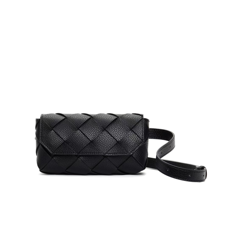 Crossbody torba s gradsko minimalističkim stilom | Koža prvog sloja goveda, tkanata tekstura, horizontalan kvadratni oblik, magnetsko zatvaranje, unutarnja džep za telefon i džep sa zatvaračem