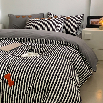 Set de pat din 4 piese, din bumbac 100%, finisaj periat, imprimare și vopsire reactive, model desen animat, potrivit pentru toate sezoanele