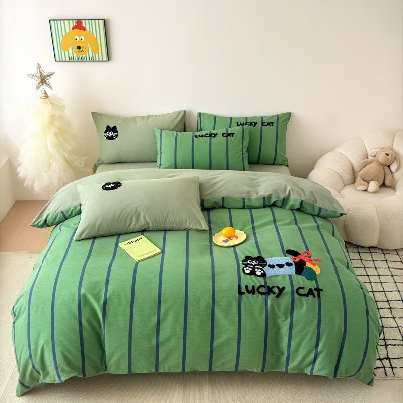 Set de pat din 4 piese, din bumbac 100%, finisaj periat, imprimare și vopsire reactive, model desen animat, potrivit pentru toate sezoanele