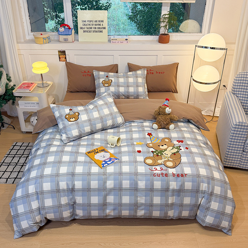 Set de pat din 4 piese, din bumbac 100%, finisaj periat, imprimare și vopsire reactive, model desen animat, potrivit pentru toate sezoanele