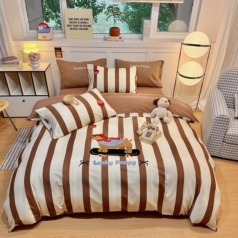 Set de pat din 4 piese, din bumbac 100%, finisaj periat, imprimare și vopsire reactive, model desen animat, potrivit pentru toate sezoanele