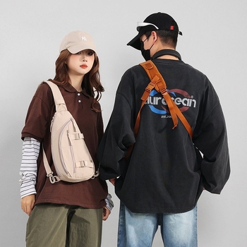 Unisex nylon crossbody torba – proljeće 2025, svakodnevna upotreba.