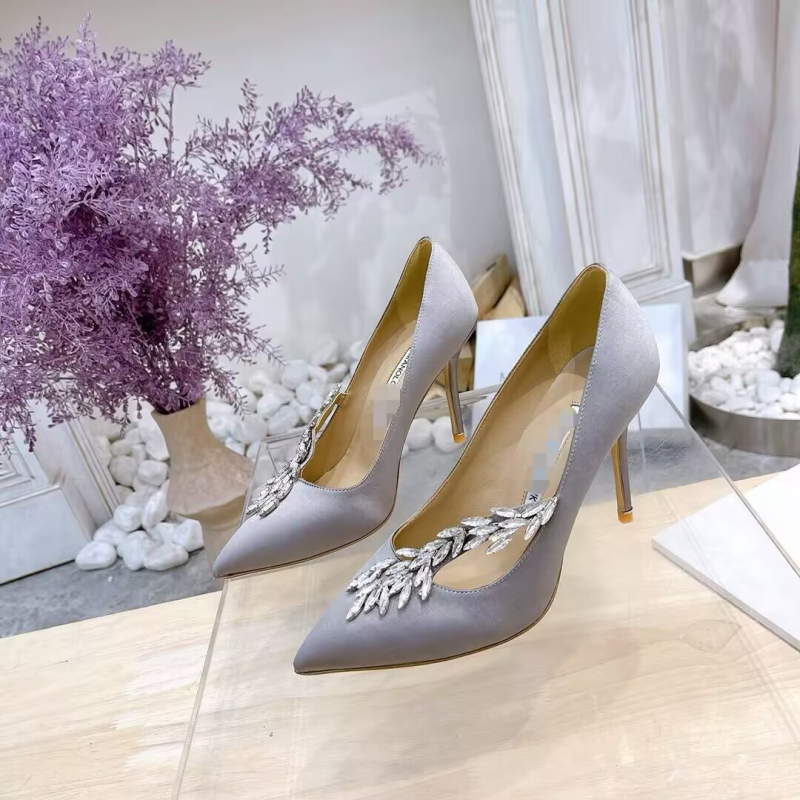 Dámske lodičky na vysokom podpätku so špičatým nosom, hodvábny vršok, tenký podpätok, podrážka z pravej kože, vhodné pre svadby a formálne príležitosti, jar 2025