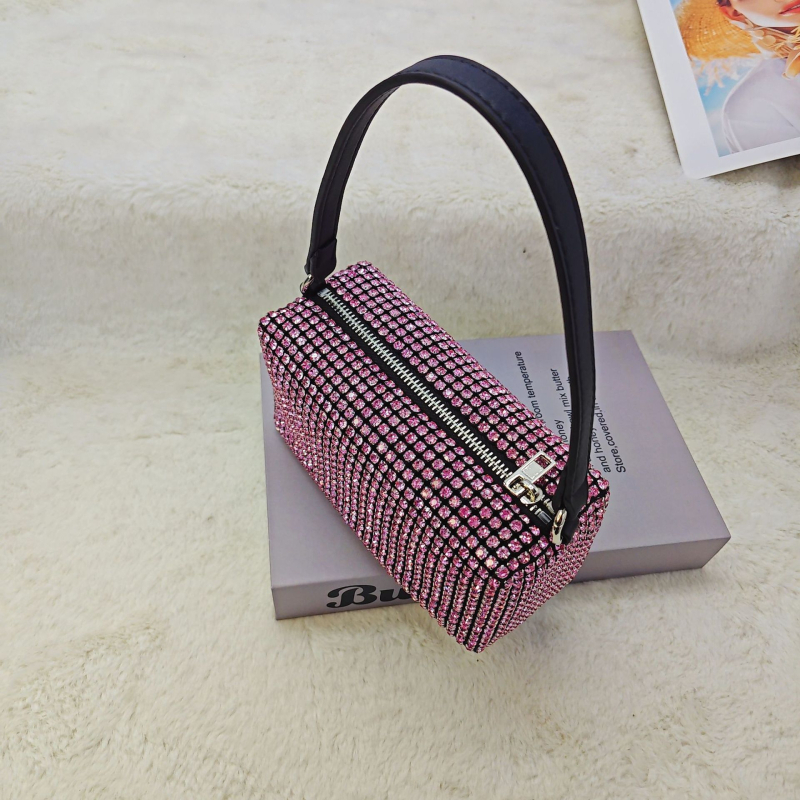 Rhinestone keresztpántos táska, négyzet alakú, cipzáras nyitás, poliészter bélés, belső ID rekesz, tavasz 2026