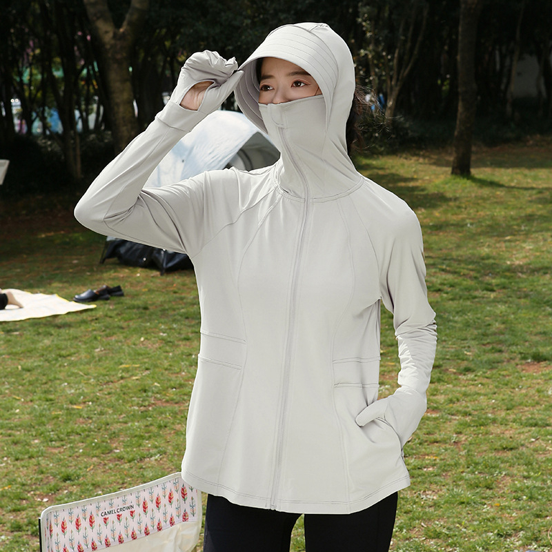 Dámska letná vetrovka s UV ochranou UPF50+, priedušná a ľahká, s kapucňou, polyester