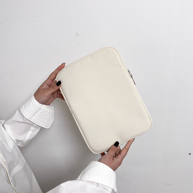 Nylon tok iPadhez és laptophoz — vízálló, ütésálló, csúszásmentes