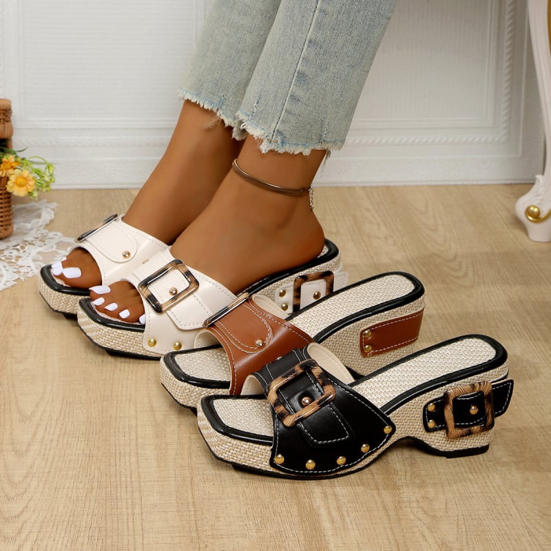 Πέδιλα με σφήνα και φαρδιά σόλα, PU επάνω, τετράγωνη μύτη, καουτσούκ σόλα, καλοκαίρι 2025