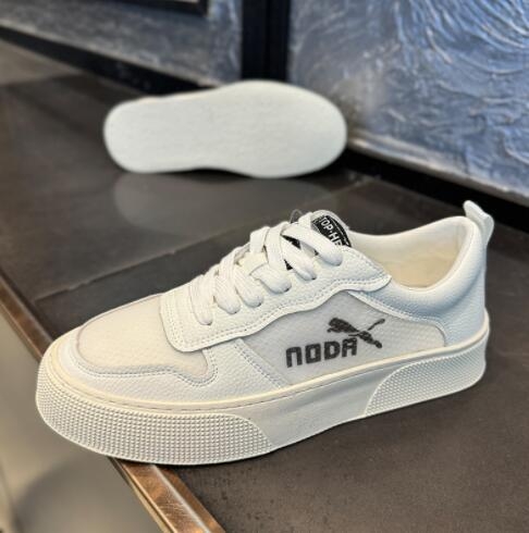 Αναπνεόμενα αθλητικά με στρογγυλό άκρο, κορδόνια, χαμηλός σχεδιασμός, επάνω συνθετικό δέρμα