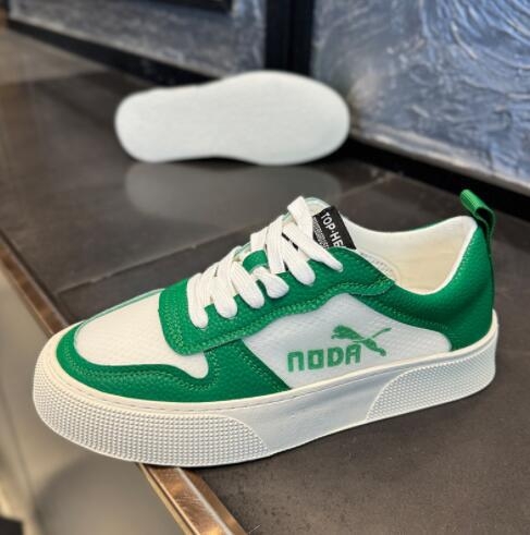 Αναπνεόμενα αθλητικά με στρογγυλό άκρο, κορδόνια, χαμηλός σχεδιασμός, επάνω συνθετικό δέρμα