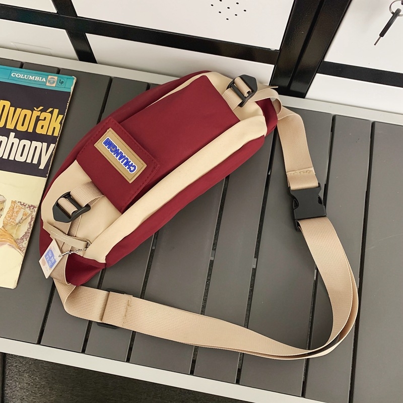 Geantă de piept pentru bărbați, nylon, stil de călătorie de agrement, model cu litere, căptușeală poliester