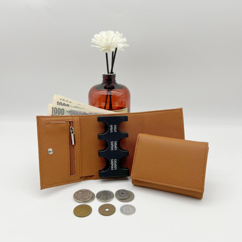 PU δερμάτινο μικρό πορτοφόλι με κλιπ κερμάτων, τριπλού σχεδίου Saffiano, συμπαγές πολυλειτουργικό πορτοφόλι, καλοκαίρι 2023