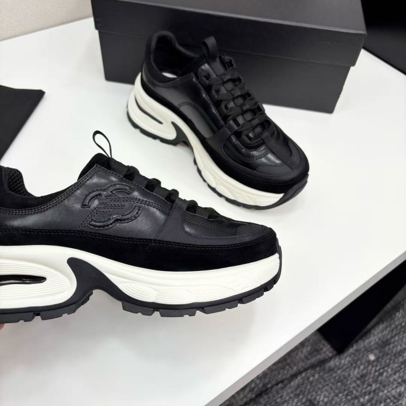 Unisex αθλητικά παπούτσια με επάνω μέρος από δέρμα βοδιού, σόλα καουτσούκ, κορδόνια, χαμηλό τακούνι 1–3 cm, χρωματικό συντονισμό