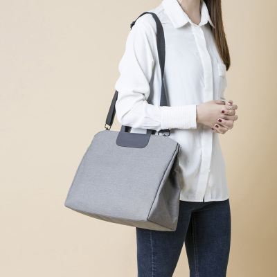 Damska torba za dokumente – korejski stil, profesionalna, velika zapremina, Oxford plat; Materijal: Silk Flower; Stil: ramena/crossbody; Oblik: desni trapez; Otvaranje: poklopac