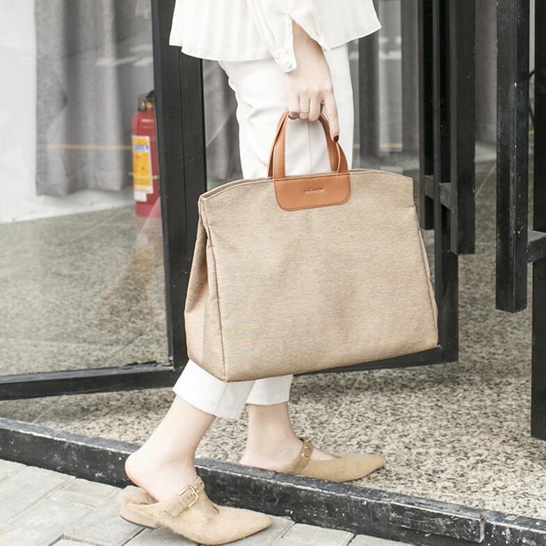 Damska torba za dokumente – korejski stil, profesionalna, velika zapremina, Oxford plat; Materijal: Silk Flower; Stil: ramena/crossbody; Oblik: desni trapez; Otvaranje: poklopac