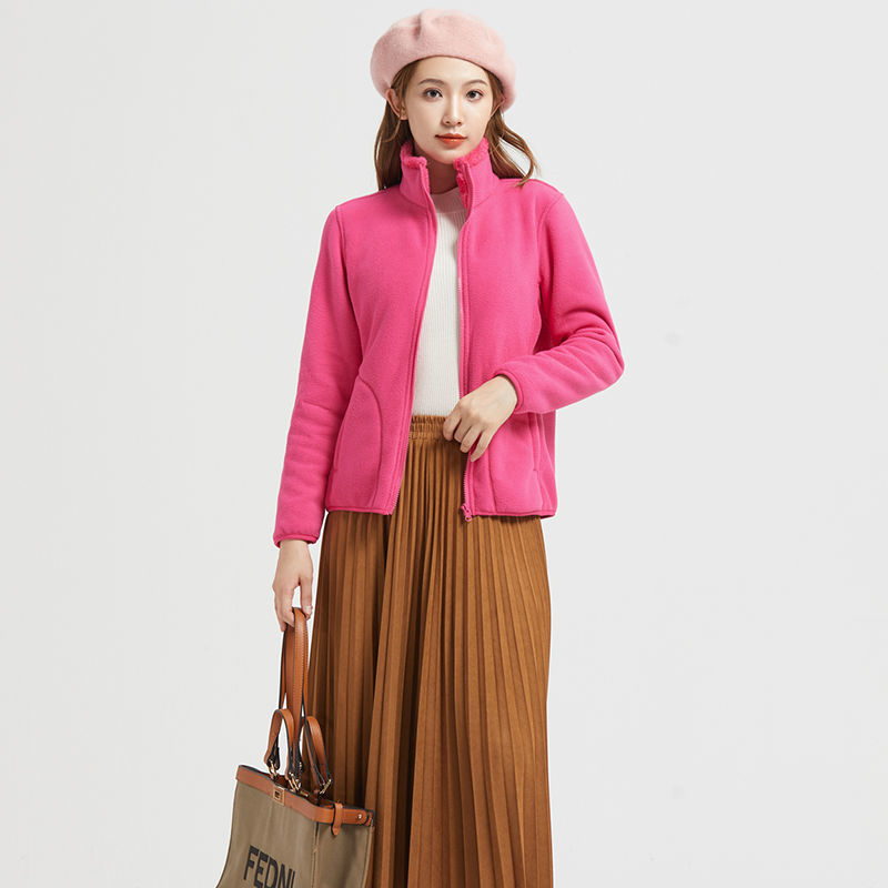 Uniszex téli kétoldalas fleece dzseki, szélvédett, szintetikus rostok keverékéből.