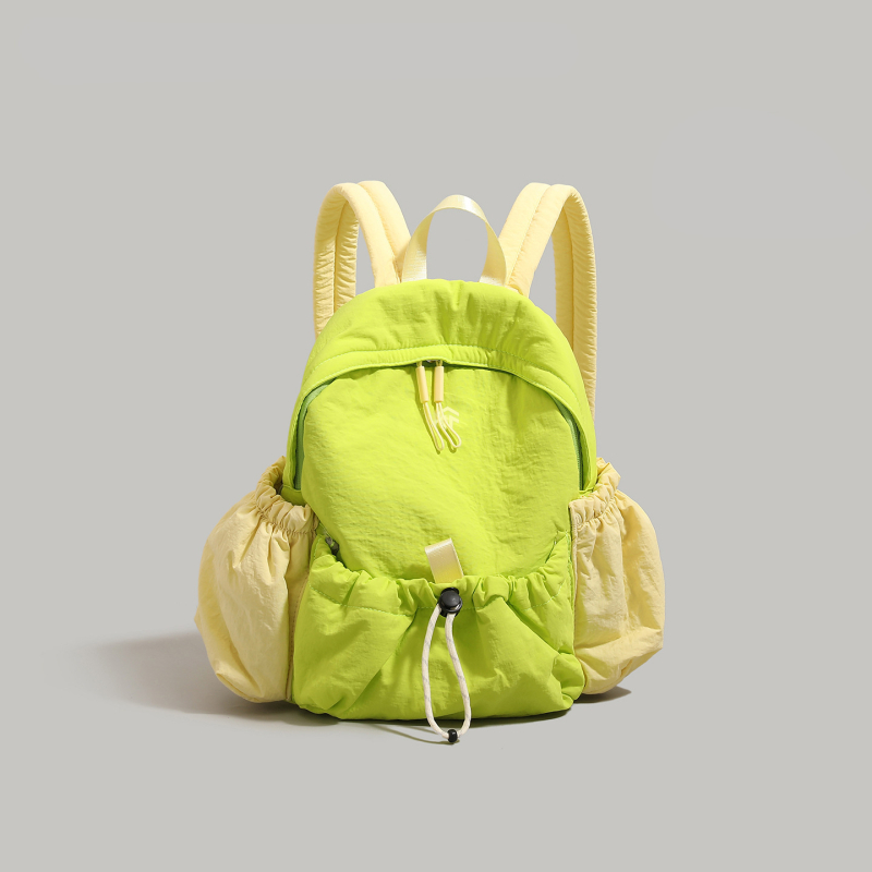 Rucsac pentru studenți – minimalist din nylon, buzunar pentru laptop, fermoar, pentru navetă zilnică și călătorii ușoare