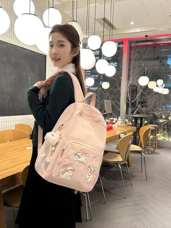 Rucsac din nylon cu motiv brodat de pisicuță, capacitate mare, extensibil cu protecție a coloanei și curele umerare curbate, pentru gimnaziu