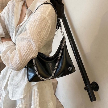 Γυναικεία crossbody τσάντα με αστικό μινιμαλισμό, PU υλικό, μορφή dumpling, φερμουάρ για το άνοιγμα, επένδυση από συνθετικό δέρμα