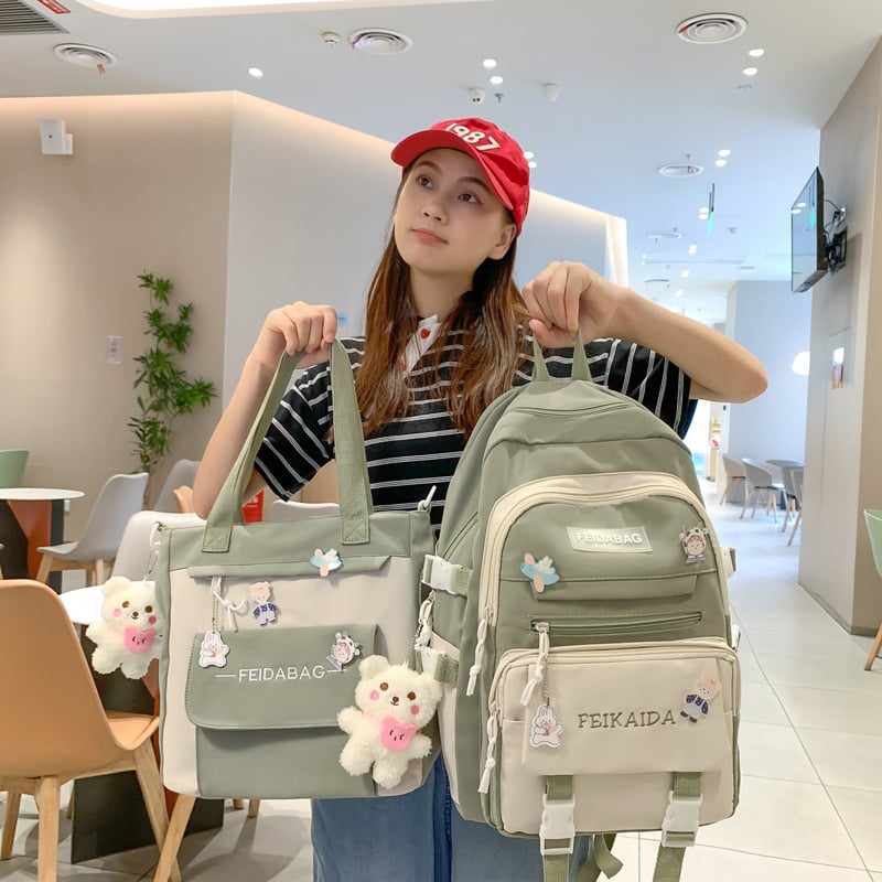 Unisex školský batoh z nylonu, objem 20–35 L, jednoduchý dizajn