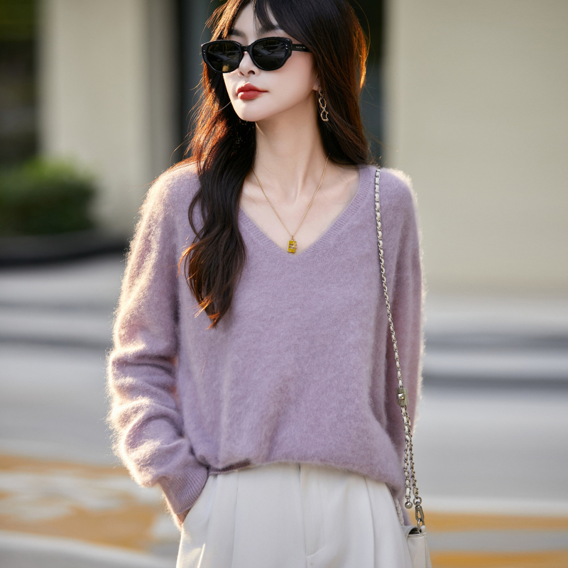 Kapucnis kötött pulóver, laza szabás, gyapjú-kasmír keverék, hosszú ujjú, V-nyakú