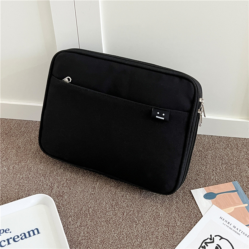 Nylon laptop táska, vízálló, kopásálló, lopás elleni védelem