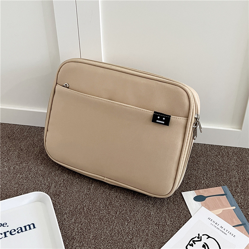 Nylon laptop táska, vízálló, kopásálló, lopás elleni védelem