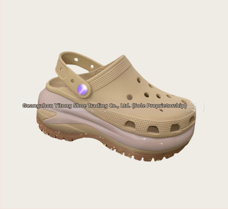 Γυναικείες κλογκς Baotou με διάτρητο πάνω μέρος από EVA, παχιά σόλα πλατφόρμα από EVA, αύξηση ύψους, άνοιξη 2025