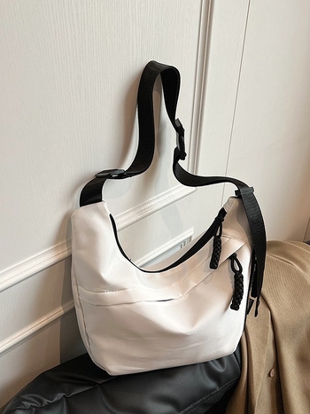 Női Oxford anyagú oldaltáska, alak dumpling, dumpling buns stílus, cipzáras zárás, márka nélküli