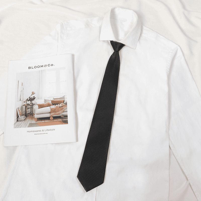 Nyakkendő virág, 90% poliészter, egyszínű minta, uniszex stílus, típus: virág a nyakkendőhöz, csomó szélessége: átlagos (90% poliészter; egyszínű minta; uniszex stílus; típus: virág a nyakkendőhöz; csomó szélessége: átlagos)