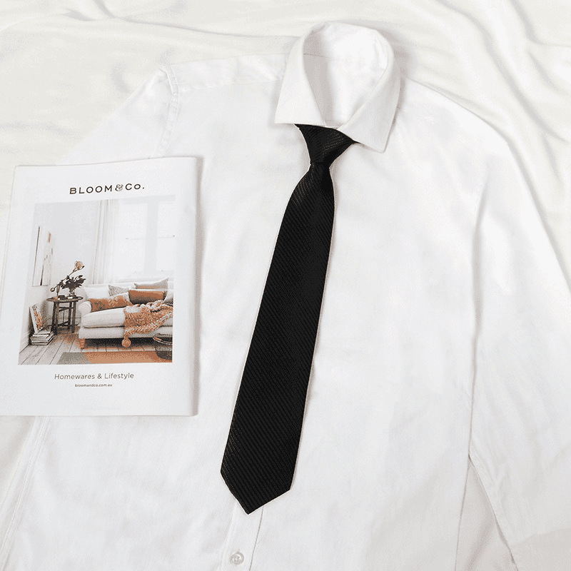 Nyakkendő virág, 90% poliészter, egyszínű minta, uniszex stílus, típus: virág a nyakkendőhöz, csomó szélessége: átlagos (90% poliészter; egyszínű minta; uniszex stílus; típus: virág a nyakkendőhöz; csomó szélessége: átlagos)