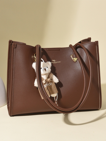 PU bőr tote táska, városi minimalist stílus, vízszintes négyzet alakú forma, cipzáras nyitás, belső cipzáras zseb