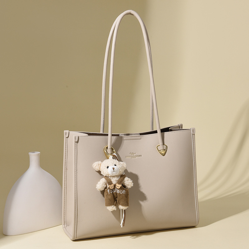 PU bőr tote táska, városi minimalist stílus, vízszintes négyzet alakú forma, cipzáras nyitás, belső cipzáras zseb