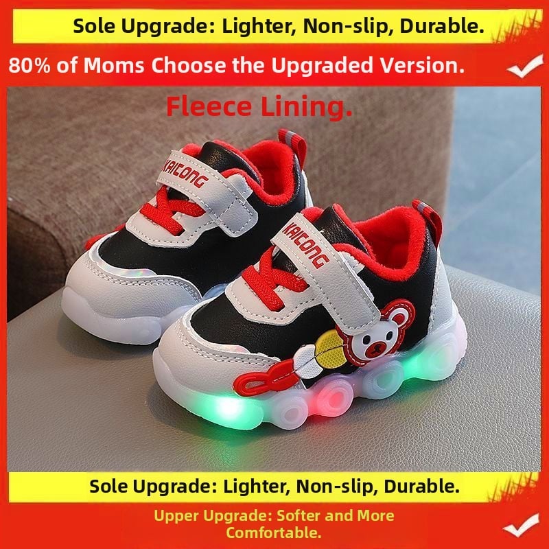 Kisgyermekek részére futócipő rajzfilmszerű mintával, téli, csúszásmentes talp, forgó gombos zárás, műanyag talp