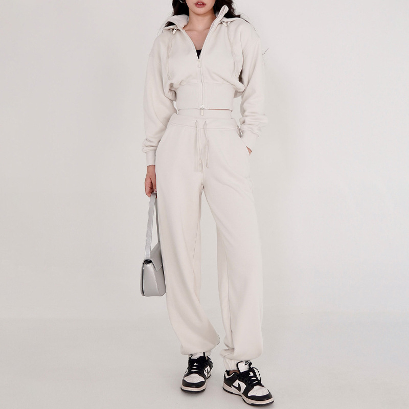 Női téli sportos dzseki kapucnival, levehető állógalléros, hosszú ujjú, pamut‑poliészter keverékből készült