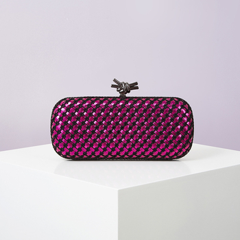 PU bőrhatású szövött estélyi kézitáska, vízszintes négyszögletes forma, kapucsukásos záródás, mindennapi viselethez