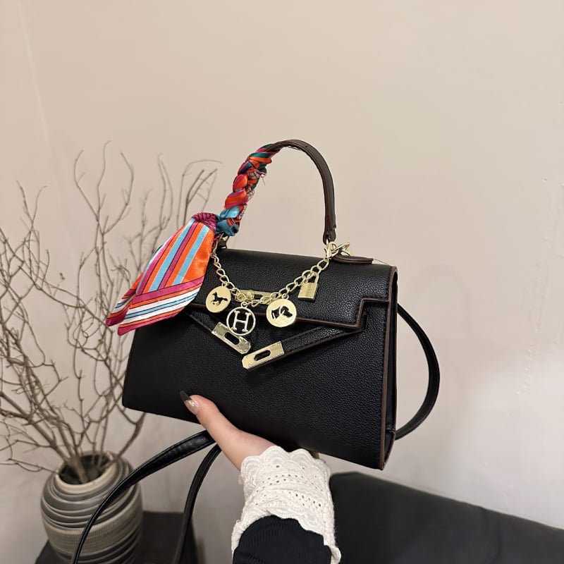 PU táska zárózárral, vízszintes négyszög alakú, belső telefontartó zseb, béleletlen, városi minimalist stílus