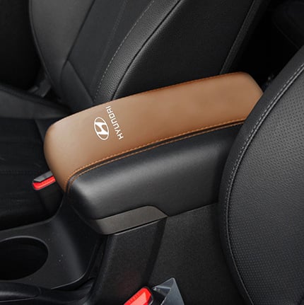 Husă din piele pentru cotiera centrală Hyundai ix35 (2010–2020); Material: Piele; Model: Hyundai ix35; Compatibilitate: ix35 2010–2020; Greutate: 100 g; Personalizare disponibilă