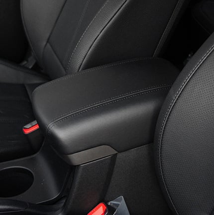 Husă din piele pentru cotiera centrală Hyundai ix35 (2010–2020); Material: Piele; Model: Hyundai ix35; Compatibilitate: ix35 2010–2020; Greutate: 100 g; Personalizare disponibilă