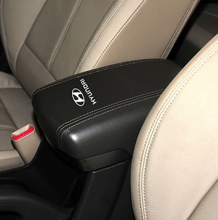 Husă din piele pentru cotiera centrală Hyundai ix35 (2010–2020); Material: Piele; Model: Hyundai ix35; Compatibilitate: ix35 2010–2020; Greutate: 100 g; Personalizare disponibilă