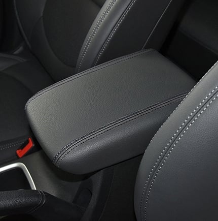 Husă din piele pentru cotiera centrală Hyundai ix35 (2010–2020); Material: Piele; Model: Hyundai ix35; Compatibilitate: ix35 2010–2020; Greutate: 100 g; Personalizare disponibilă