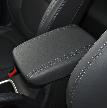 Husă din piele pentru cotiera centrală Hyundai ix35 (2010–2020); Material: Piele; Model: Hyundai ix35; Compatibilitate: ix35 2010–2020; Greutate: 100 g; Personalizare disponibilă