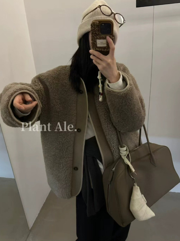 Kožušuch z umelej kožušiny, japonsko-kórejský voľný štýl, V-krk, dlhé rukávy, hlavná tkanina: umelej kožušiny, obsah tkaniny ≥95%