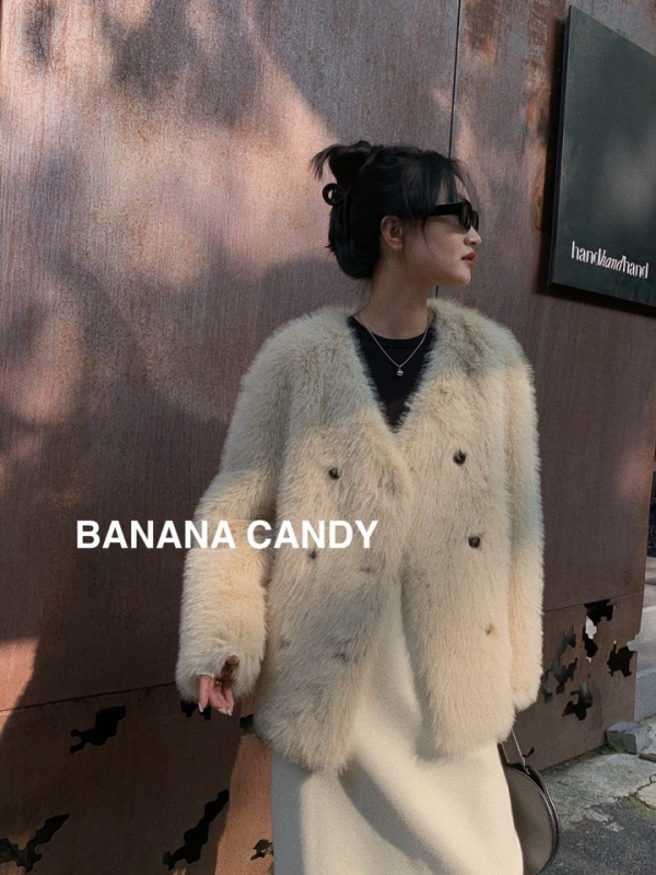 Kožušuch z umelej kožušiny, japonsko-kórejský voľný štýl, V-krk, dlhé rukávy, hlavná tkanina: umelej kožušiny, obsah tkaniny ≥95%