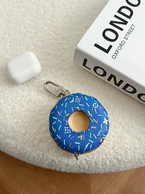 Κρεμαστό για τσάντα με μοτίβο ντόνατ από γνήσιο δέρμα – χαρακτική, φυσικό στυλ, φθινοπωρινή έκδοση 2025