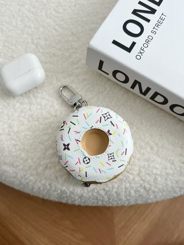 Κρεμαστό για τσάντα με μοτίβο ντόνατ από γνήσιο δέρμα – χαρακτική, φυσικό στυλ, φθινοπωρινή έκδοση 2025