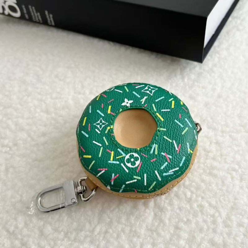 Κρεμαστό για τσάντα με μοτίβο ντόνατ από γνήσιο δέρμα – χαρακτική, φυσικό στυλ, φθινοπωρινή έκδοση 2025