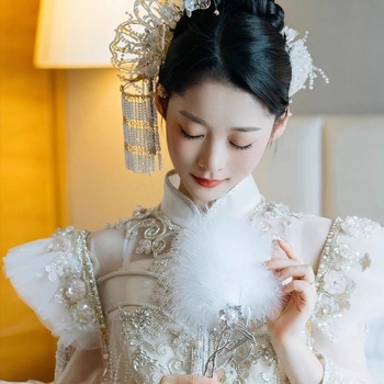 Halat cu evantai din pene albe, mireasă în stil chinezesc, recuzită pentru fotografii de nuntă și dans antic (Brand: Unique; Tip: Other; Greutate produs: Other; Pachet: Other)