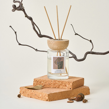 Kő textúrájú fotózási rekvizit – szabálytalan geometriájú tömbök kozmetikumok és ékszerek bemutatására, márka Light and Shadow Stars